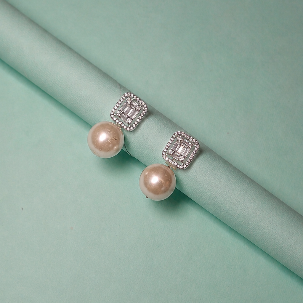 Moonveil Pearl Drop 925 Silver Earrings